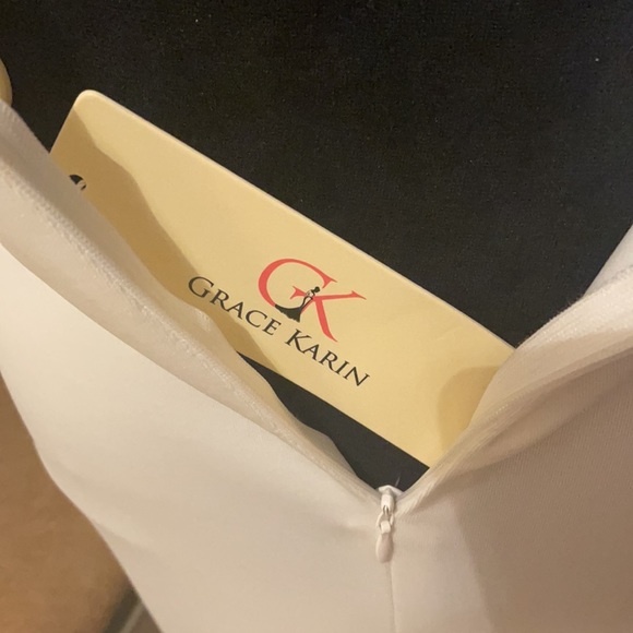 Wedding dress by Grace Karin size 2 - Picture 4 of 6